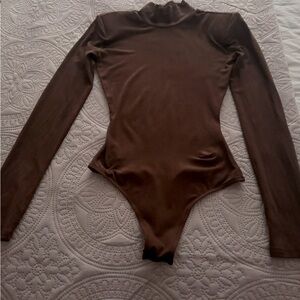 WeWoreWhat Brown Long Sleeve Bodysuit